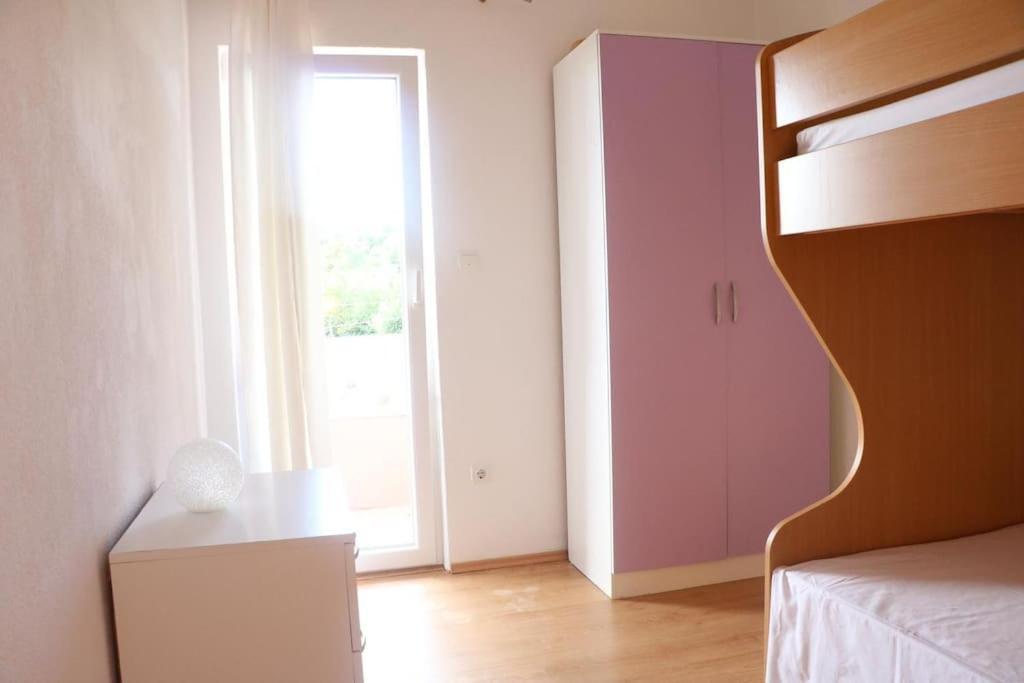 Villa With Swimming Pool And Game Room Tugare Zewnętrze zdjęcie